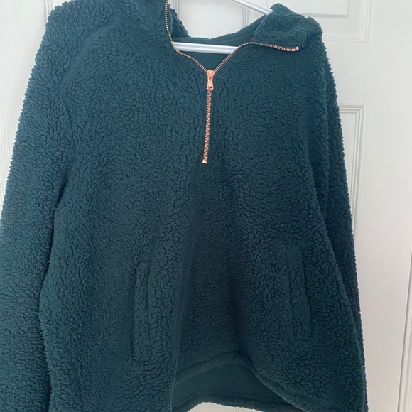 Old navy sherpa sweater - Picture 2 of 3